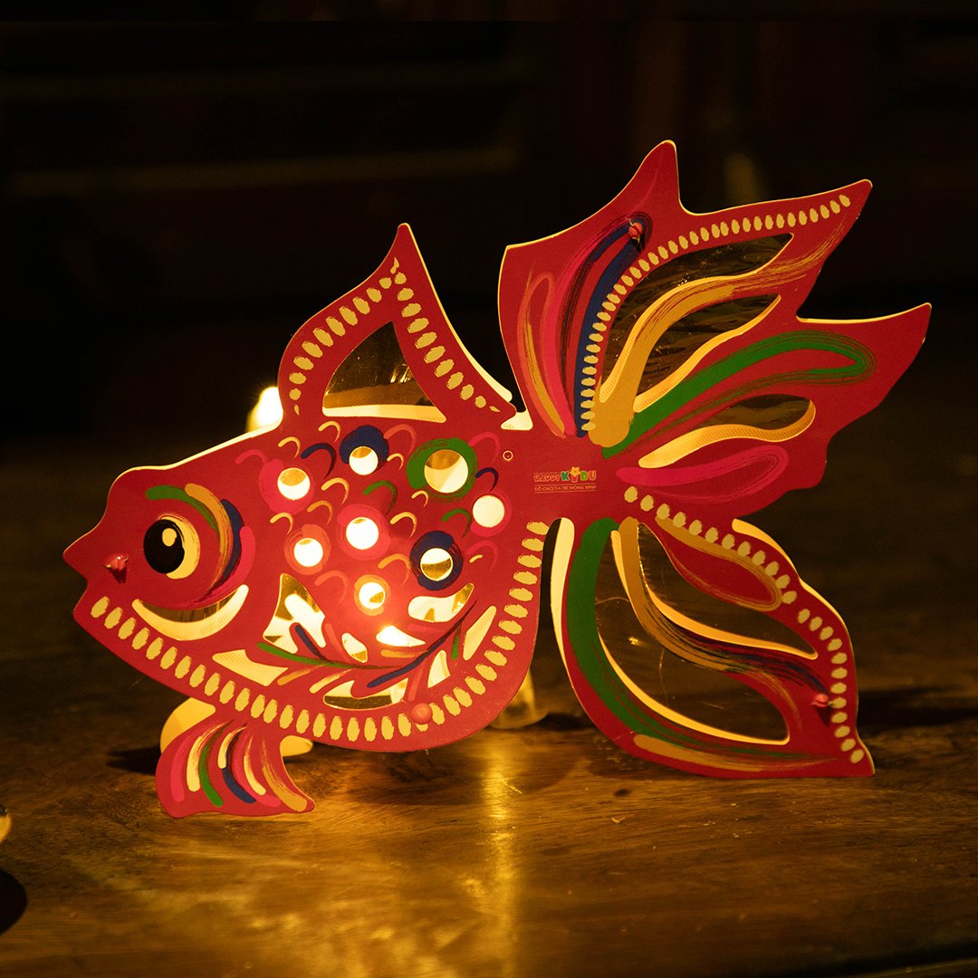 Lantern - Goldfish