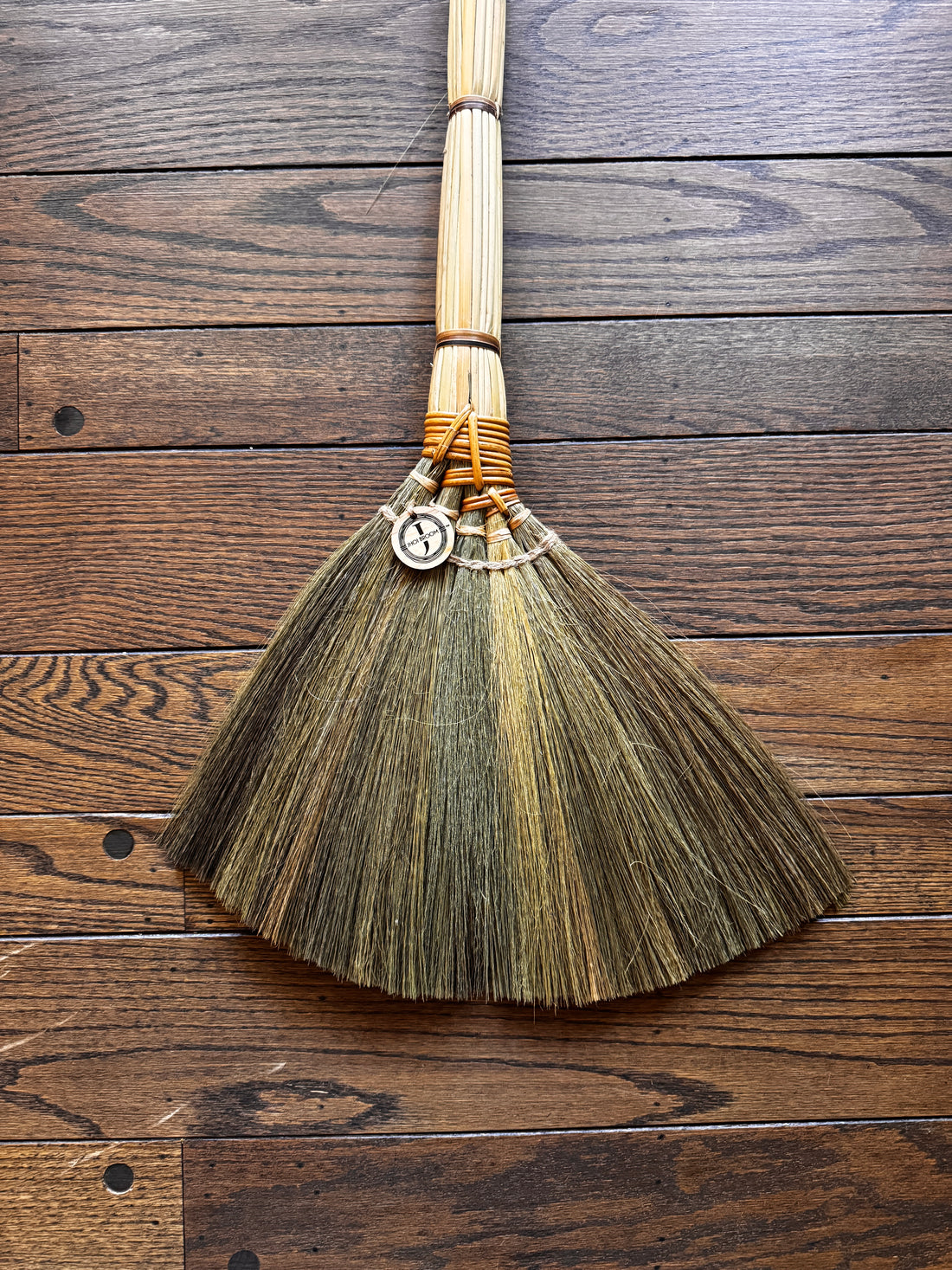 Jhoi Broom - Bamboo Style