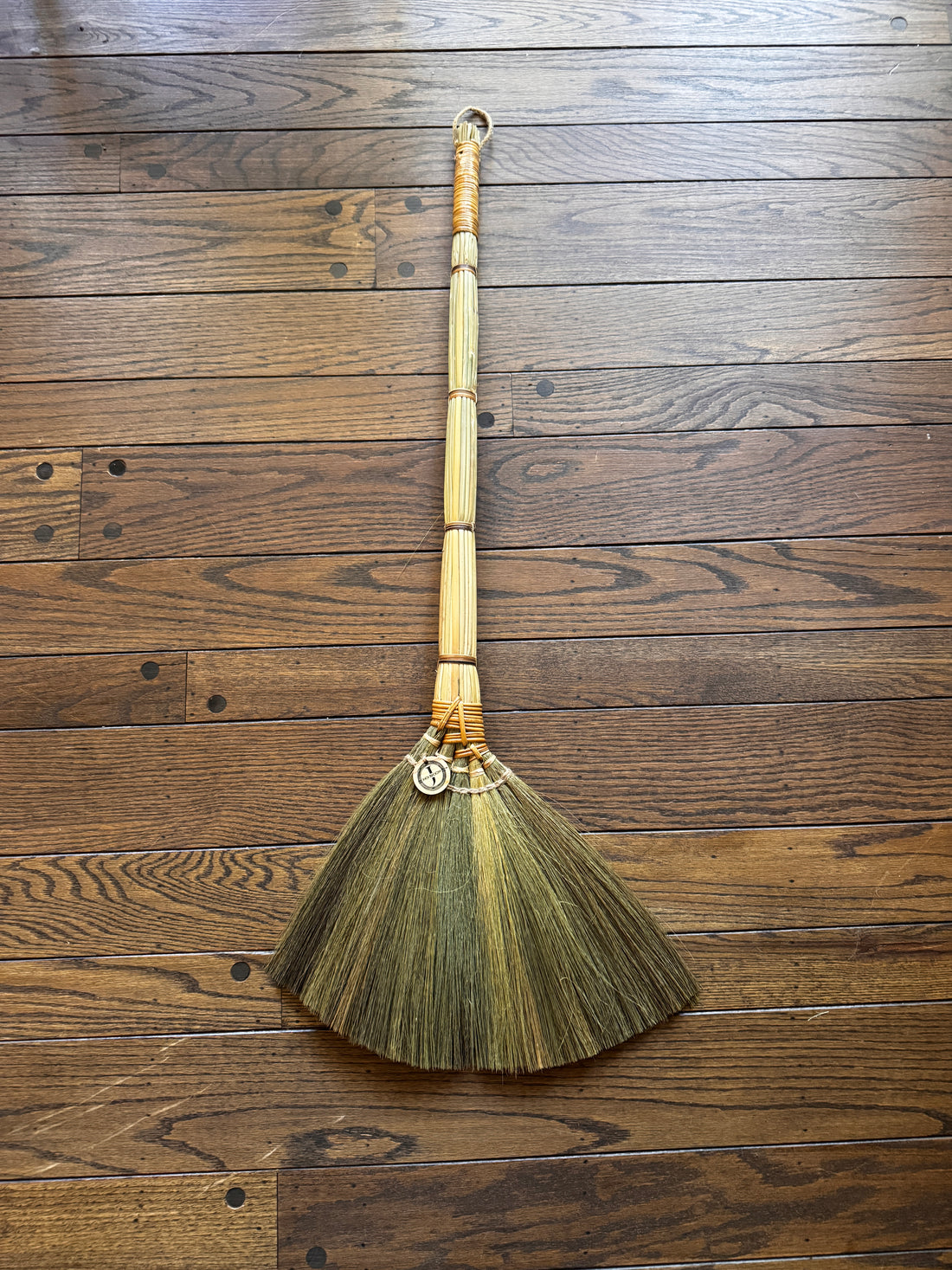 Jhoi Broom - Bamboo Style