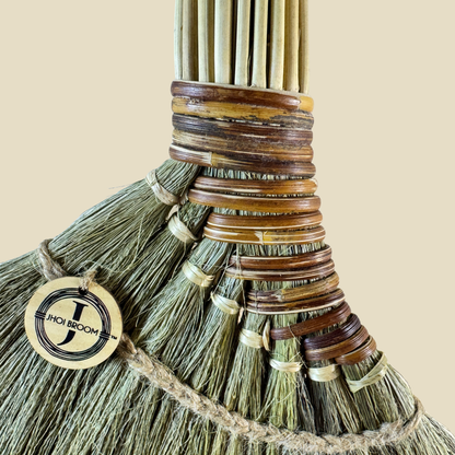Jhoi Broom - Bold Edition