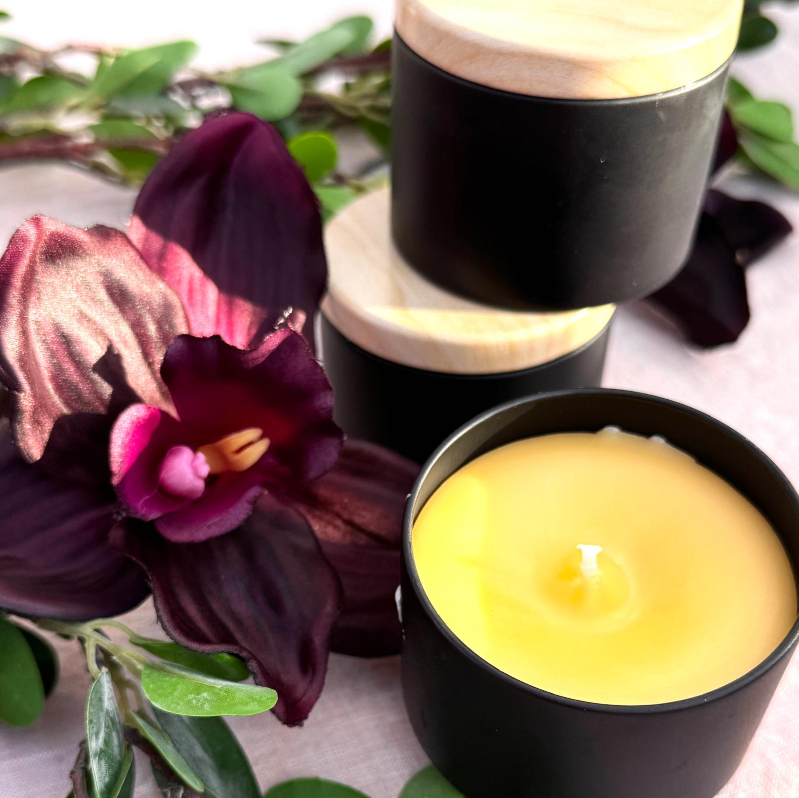 Scented Candle by Thơm Essence